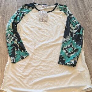 Women’s Large Aztec Print Raglan Sleeve Top